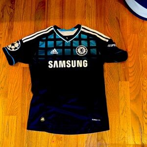 Lampard #8 Chelsea football club soccer jersey authentic 
Size M (UK 11-12)